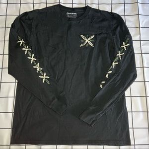 Size L: Dakine Long Sleeve Floral Flower Print T Shirt Black